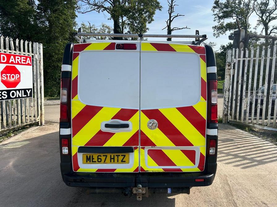 2017 Vauxhall Vivaro – Model: Vivaro  2700 CDTI – ML67HTZ
