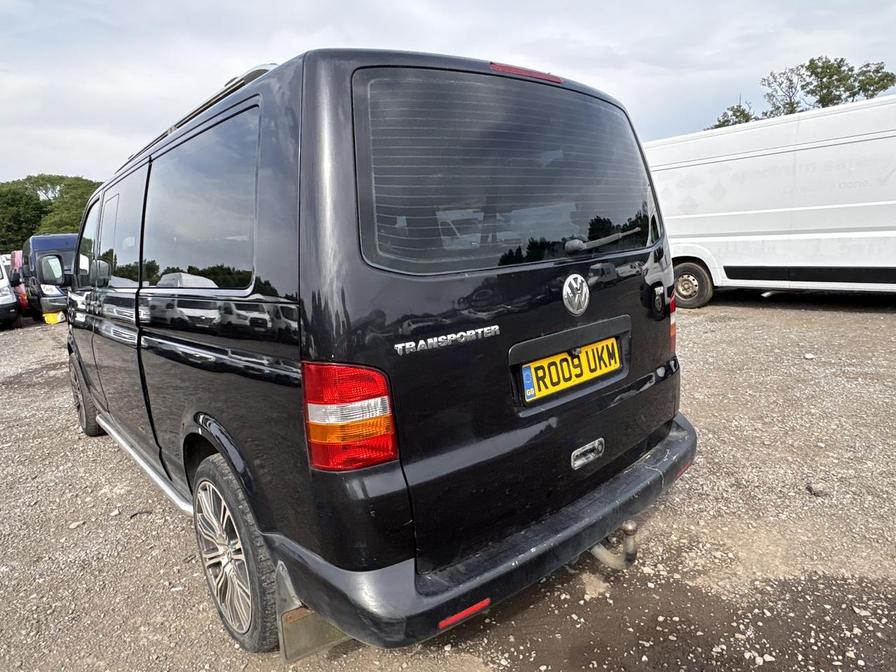 2009 Volkswagen Transporter – Model: Transporter Shuttle SE130 LWB – RO09UKM