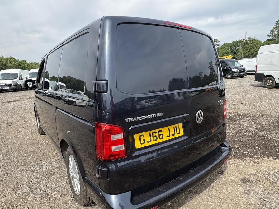2016 Volkswagen Transporter – Model: Transporter T28 Highline TDI BlueMotion Technology – GJ66JJU