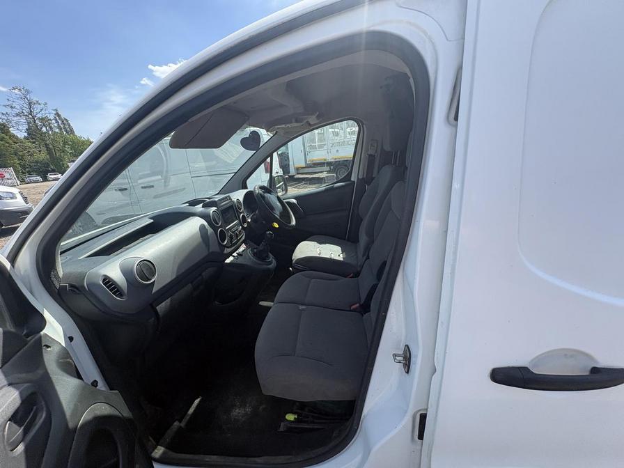 2016 Peugeot Partner – Model: Partner Professional L1 Blue HDi – MD16XPR