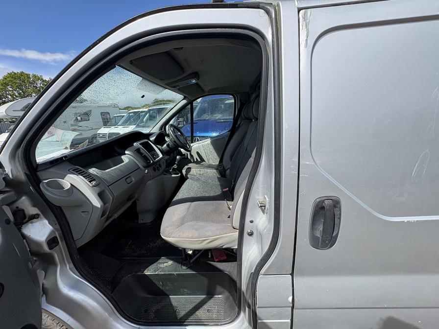 2013 Vauxhall Vivaro – Model: Vivaro 2900 Sportive CDTi LWB – FV13PKN
