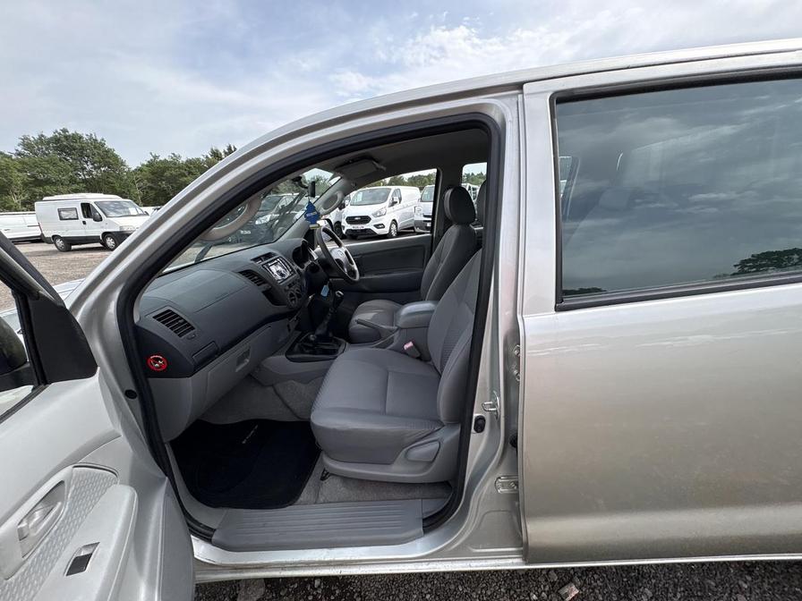 2011 Toyota Hilux – Model: HI-Luxury HL2 D-4D 4×4 Double Cab – PK11KDV