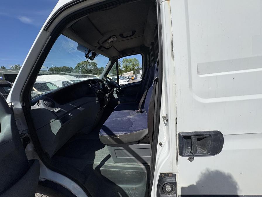 2008 Iveco Daily – Model: Daily 35S14 LWB – LK08LCZ