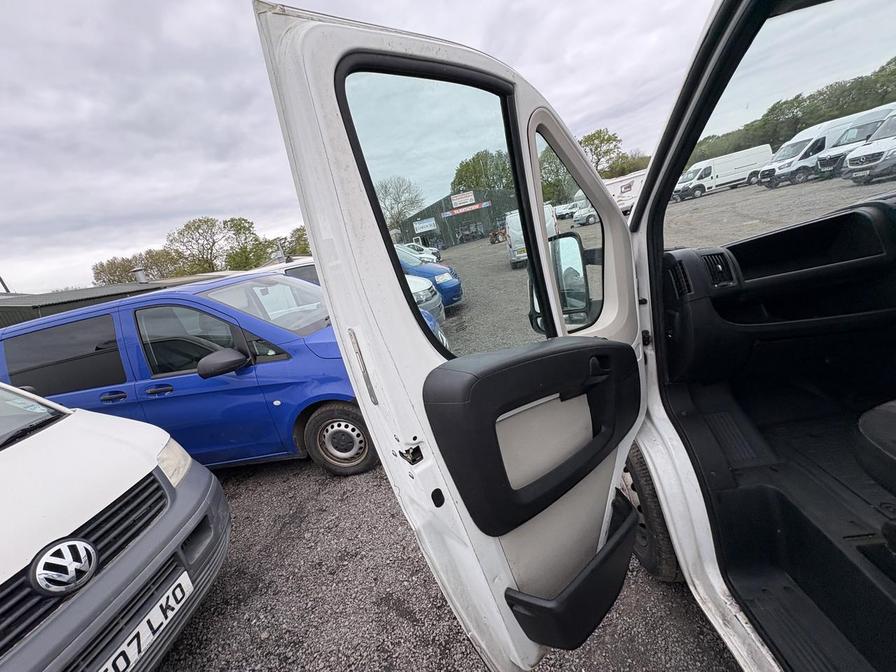 2016 Citroen Relay – Model: Relay 35 L2H1 Enterprise HDi – BN16ZZA