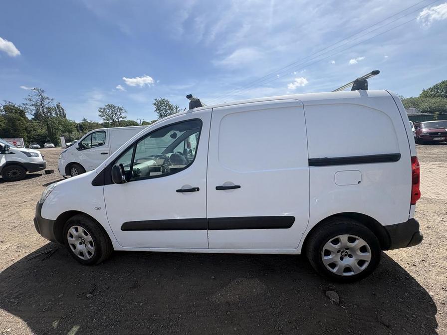 2016 Peugeot Partner – Model: Partner Professional L1 Blue HDi – MD16XPR