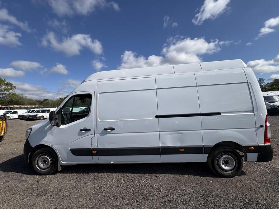 2022 Renault Master – Model: Master LH35 Business Blue dCi – YR72WTG