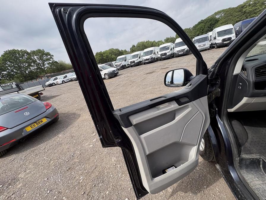 2016 Volkswagen Transporter – Model: Transporter T28 Highline TDI BlueMotion Technology – GJ66JJU