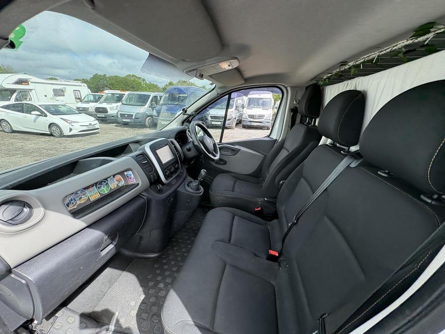 2015 Renault Trafic – Model: Trafic SL29 Business dCi – BF65MWO