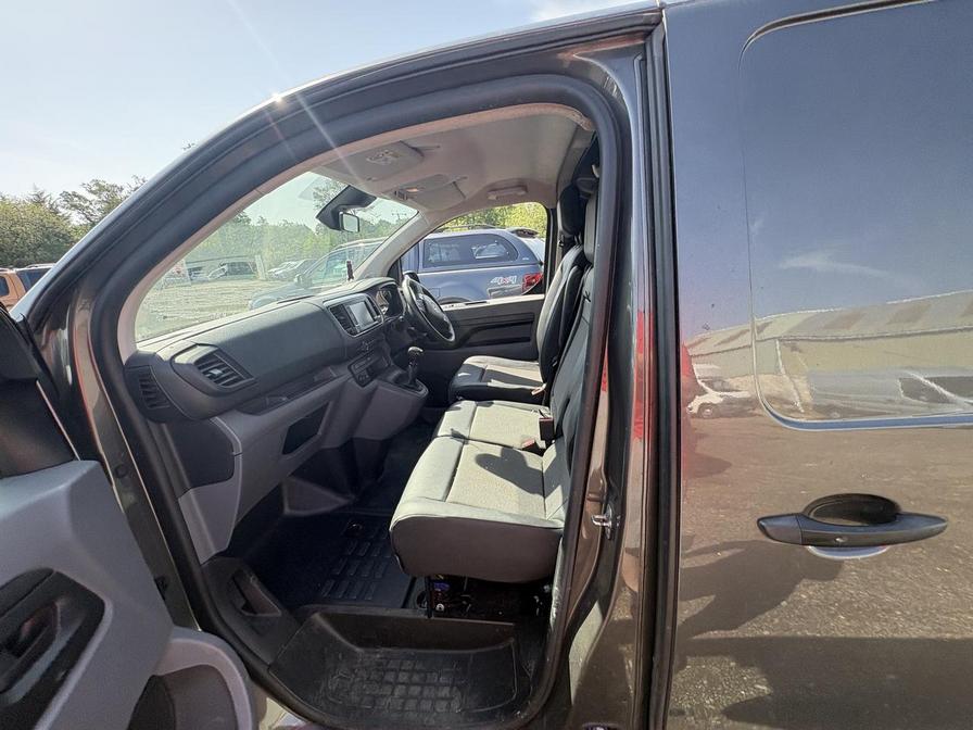 2020 Toyota Proace – Model: Proace Icon – LD56ALS/HJ70EEH