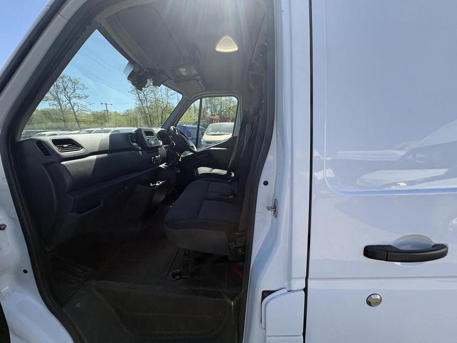 2021 Vauxhall Movano – Model: Movano L3H2 F3500 CDTi – DT70RFE