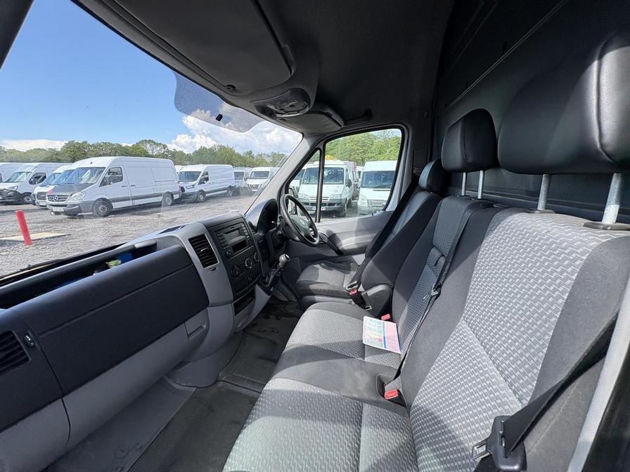 2014 Volkswagen Crafter – Model: Crafter CR35 Startline TDI BlueMotion Technology LWB – FL64UXN
