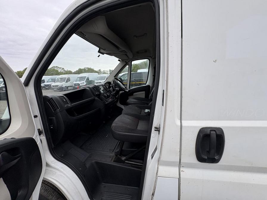 2016 Citroen Relay – Model: Relay 35 L2H1 Enterprise HDi – BN16ZZA