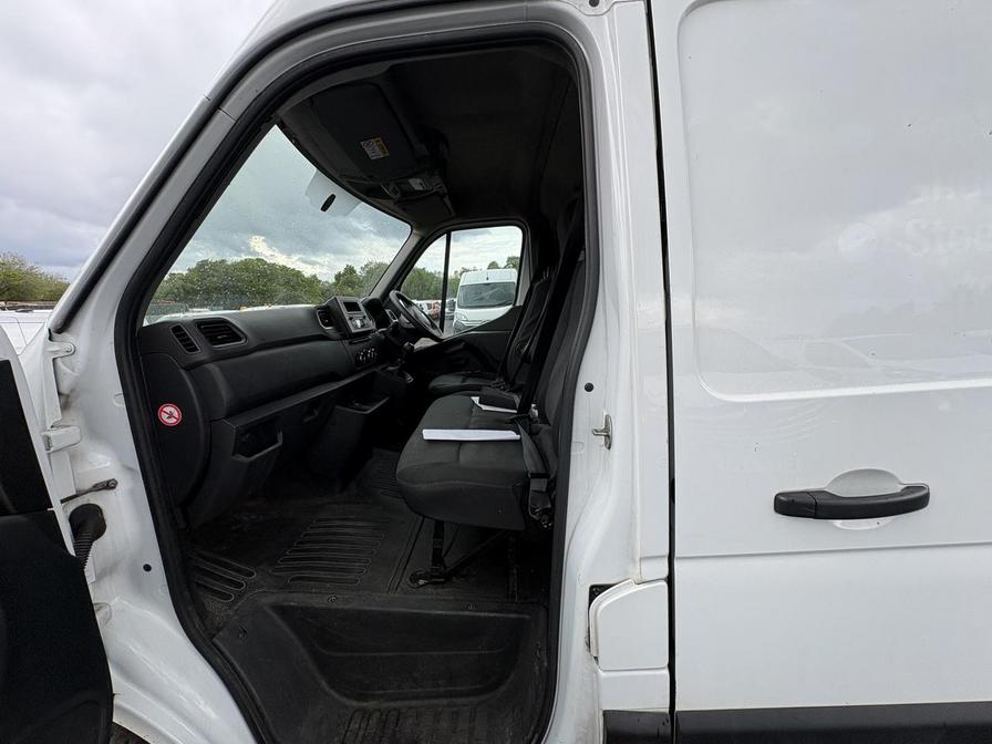 2022 Nissan Interstar – Model: Interstar Acenta dCi – DL22MRX