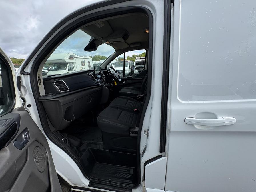 2019 Ford Transit Custom – Model: Transit Custom 280 Limited EcoBlue – RE69LFM