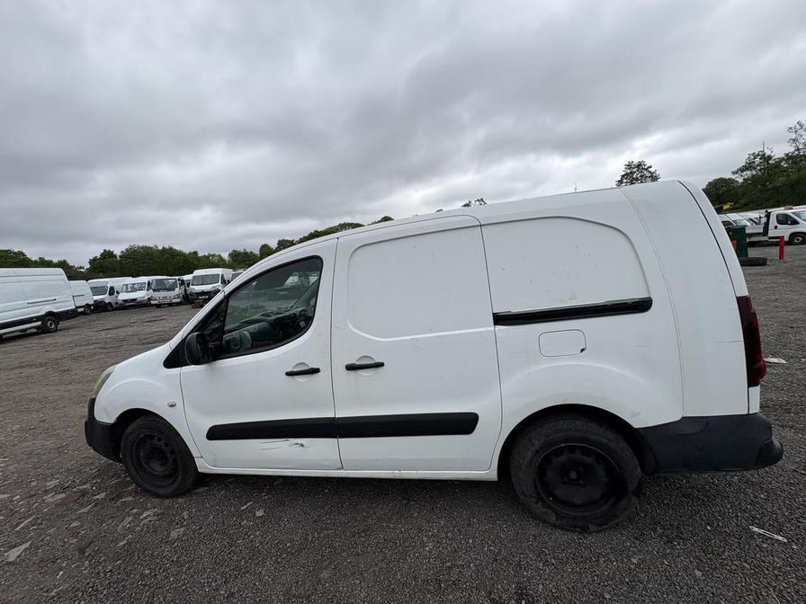 2015 Citroen Berlingo – Model: Berlingo 750 LX HDi – PN65WDM
