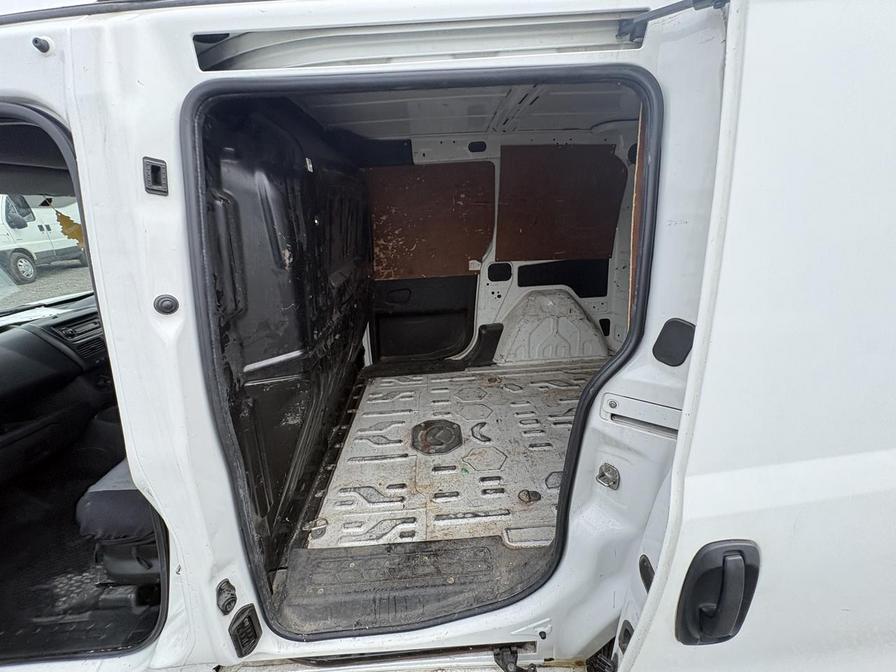 2015 Vauxhall Combo – Model: Combo 2000 L1H1 CDTi S/S ecoFLEX – FV65DBU