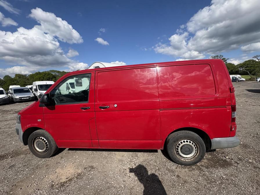 2012 Volkswagen Transporter – Model: Transporter T28 102 TDI SWB – RO12KGU