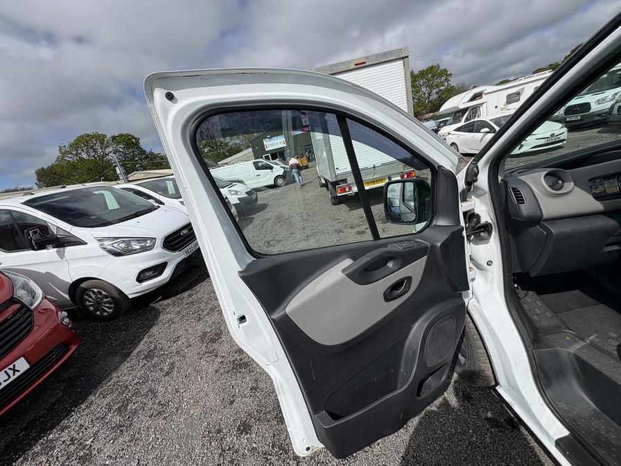 2015 Renault Trafic – Model: Trafic SL29 Business dCi – BF65MWO