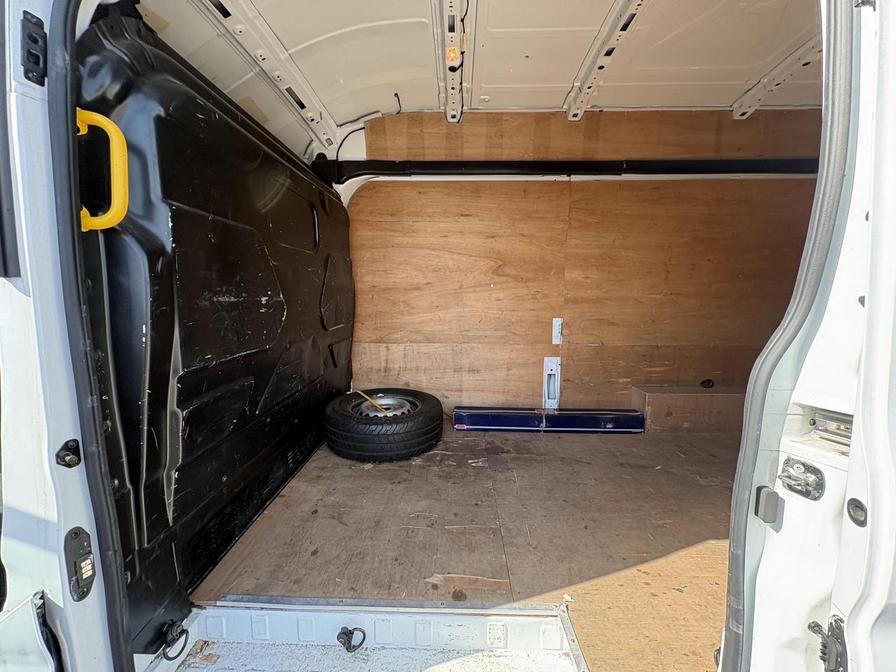 2020 Ford Transit – Model: Transit 350 Leader EcoBlue – BN70YBU