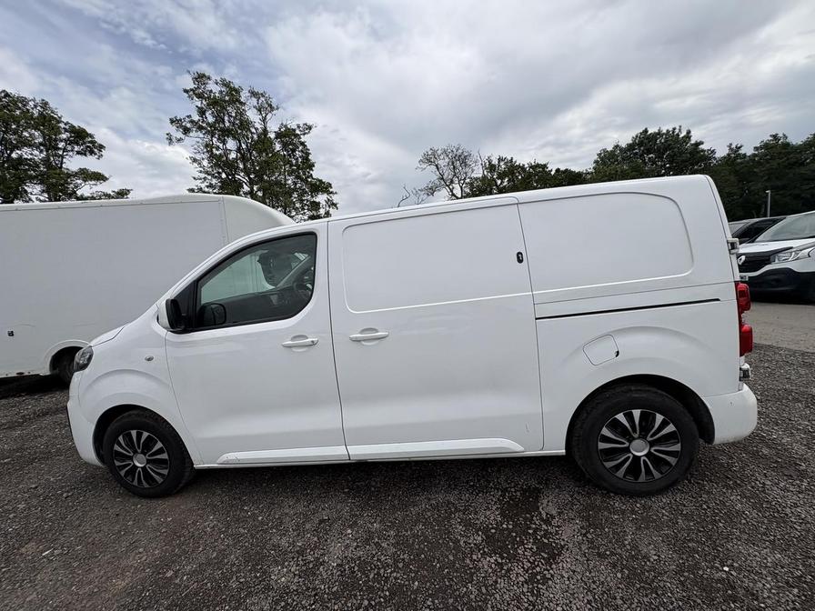 2020 Vauxhall Vivaro – Model: Vivaro 2700 Sportive S/S – DU20SVE
