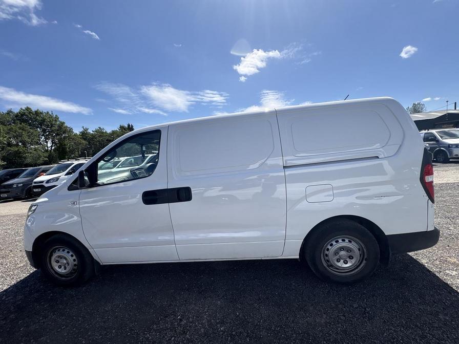 2019 Hyundai iLoad – Model: iLoad SE CRDi – LT19MKK