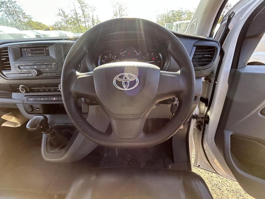 2018 Toyota Proace – Model: Proace Comfort – GU18DCF