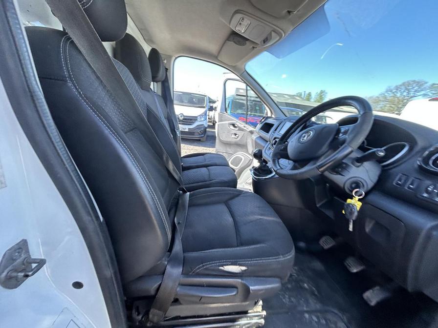 2018 Vauxhall Vivaro – Model: Vivaro  2900 Sportive CDTi – DP18WYS