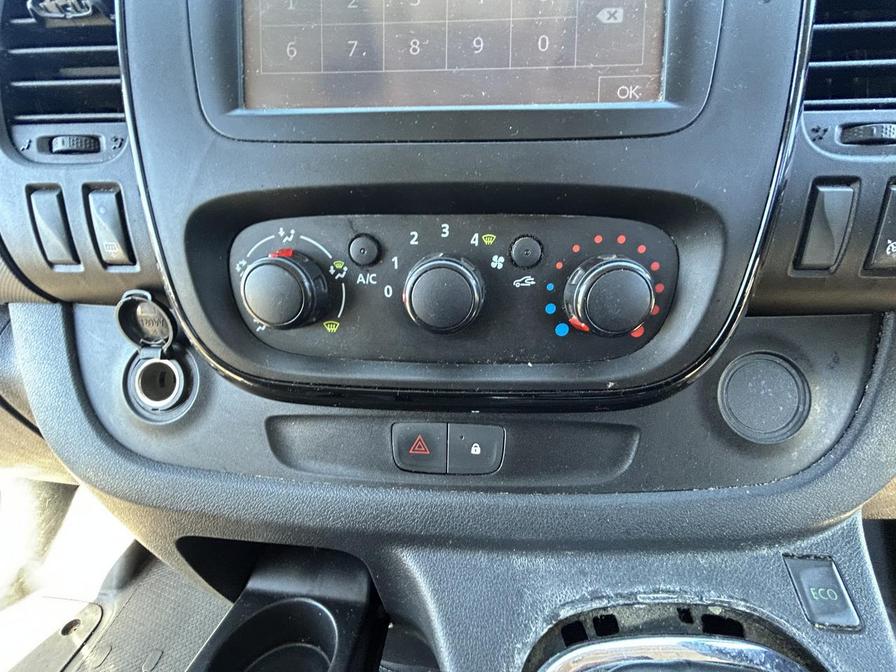 2018 Vauxhall Vivaro – Model: Vivaro  2900 Sportive CDTi – DP18WYS