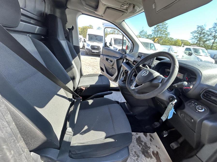 2019 Vauxhall Combo – Model: Combo 2300 Edition S/S – VE19DUH