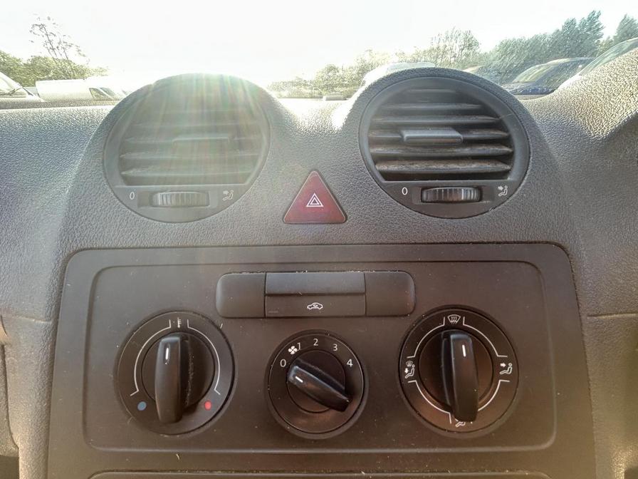 2015 Volkswagen Caddy – Model: Caddy C20 Startline TDI – GN65WFE