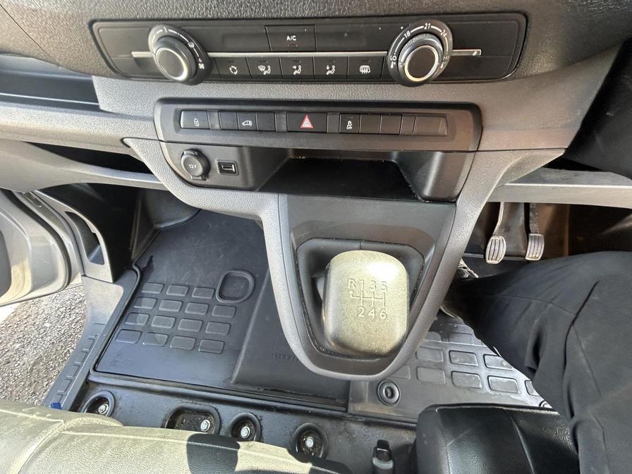 2018 Citroen Dispatch – Model: Dispatch 1400 Enterprise+ Blue HDi S/S – EA68OMU