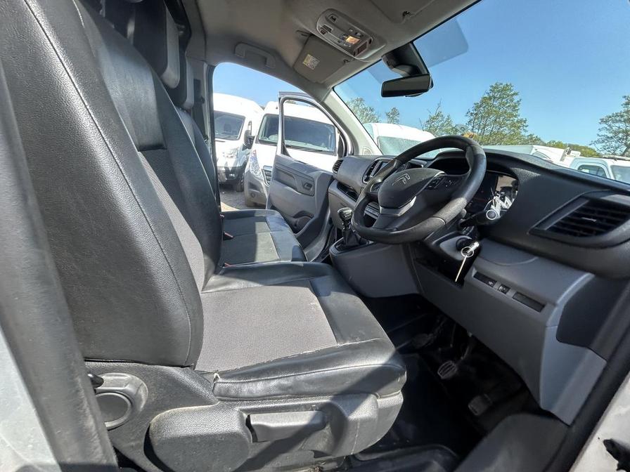 2018 Citroen Dispatch – Model: Dispatch 1400 Enterprise+ Blue HDi S/S – EA68OMU