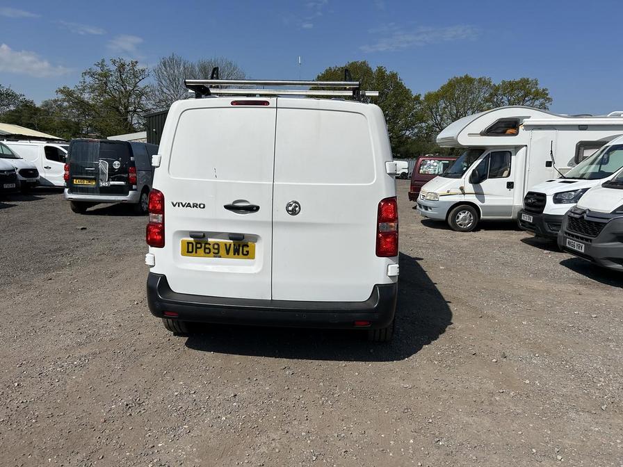 2019 Vauxhall Vivaro – Model: Vivaro 2700 Dynamic S/S – DP69VWG
