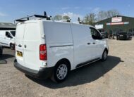 2019 Vauxhall Vivaro – Model: Vivaro 2700 Dynamic S/S – DP69VWG