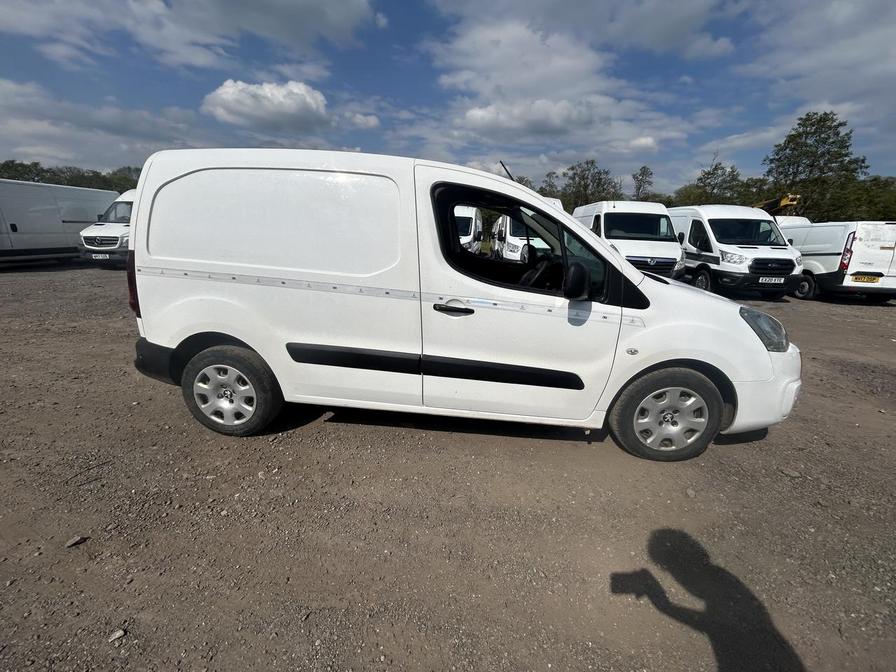 2018 Peugeot Partner – Model: Partner Professional L1 Blue HDi – NU68BHW