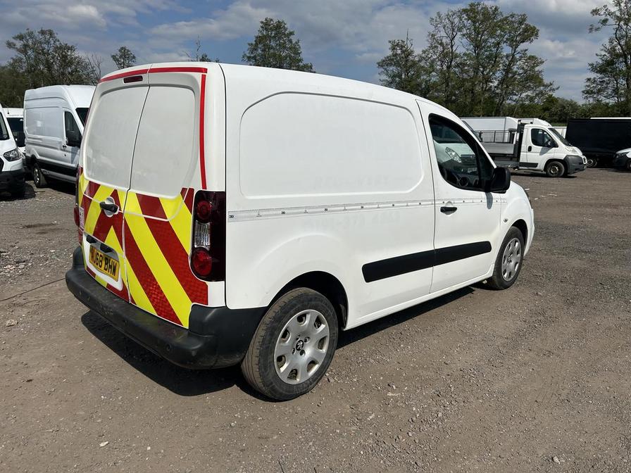 2018 Peugeot Partner – Model: Partner Professional L1 Blue HDi – NU68BHW