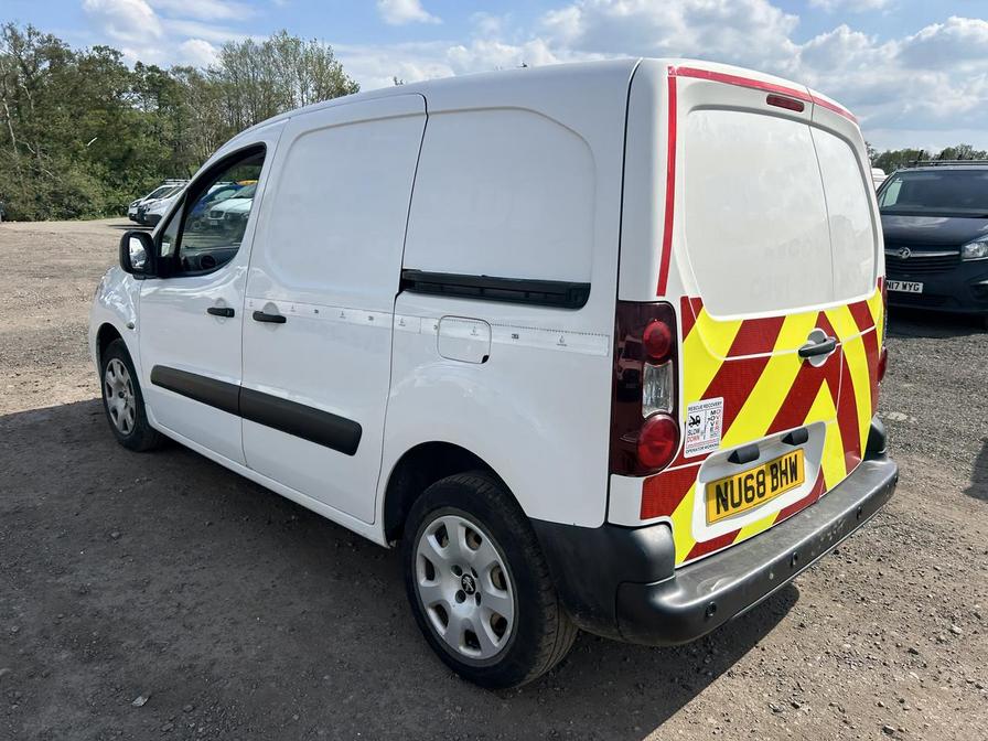 2018 Peugeot Partner – Model: Partner Professional L1 Blue HDi – NU68BHW