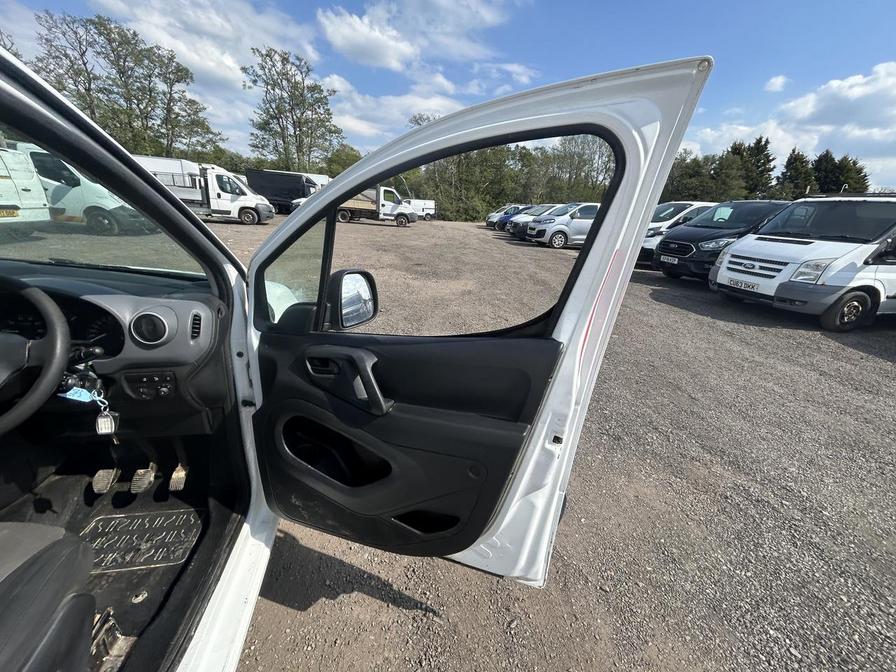 2018 Peugeot Partner – Model: Partner Professional L1 Blue HDi – NU68BHW