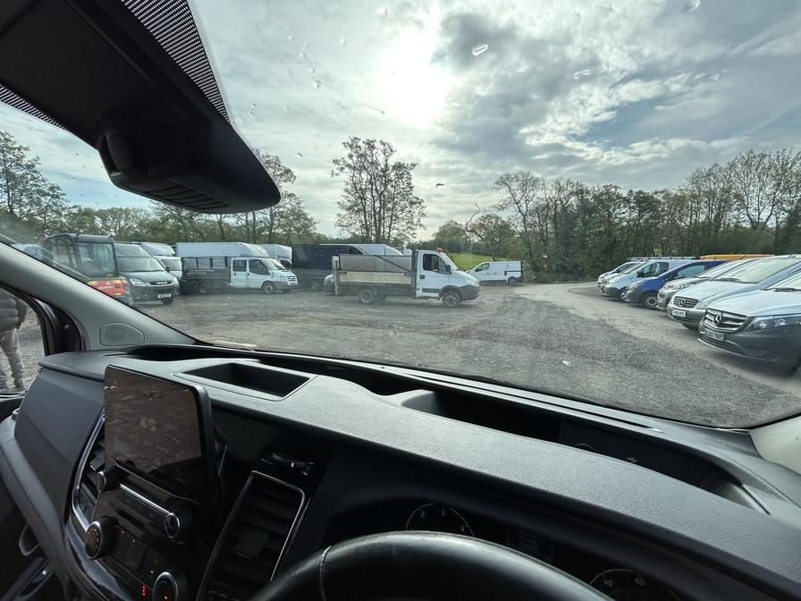 2022 Ford Transit Custom – Model: Transit Custom 280 Limited EcoBlue – WP71YGA