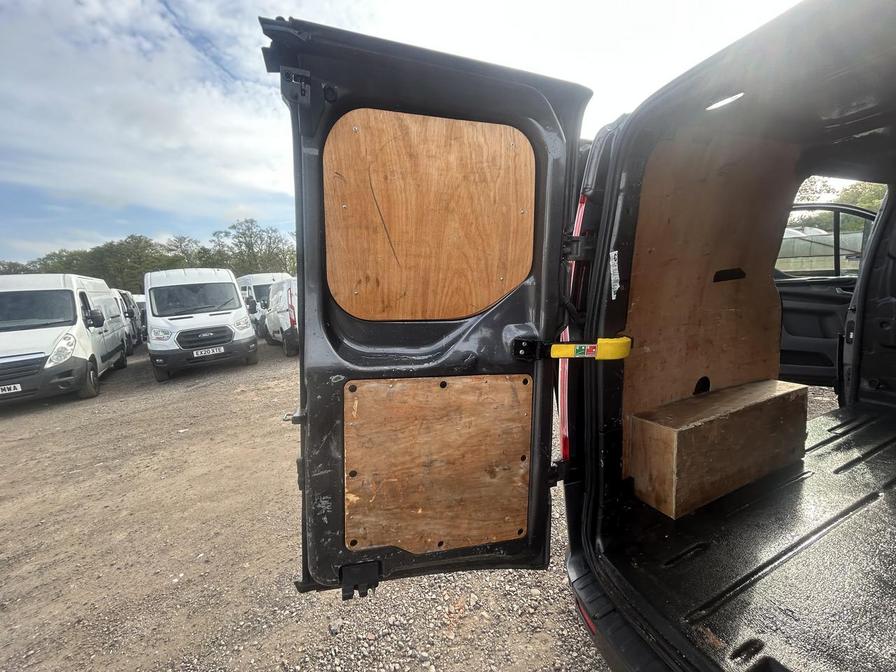 2022 Ford Transit Custom – Model: Transit Custom 280 Limited EcoBlue – WP71YGA