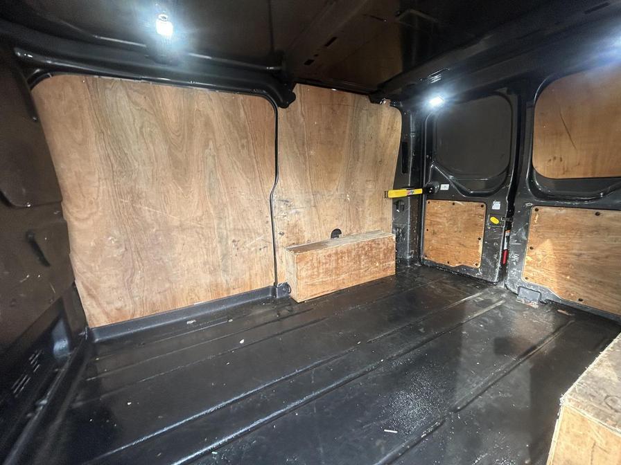 2022 Ford Transit Custom – Model: Transit Custom 280 Limited EcoBlue – WP71YGA