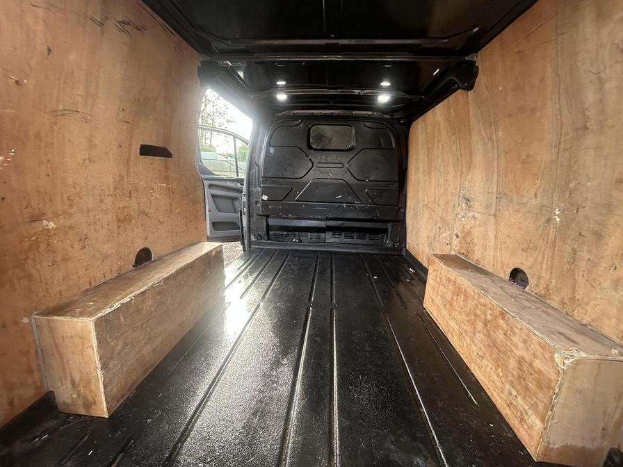 2022 Ford Transit Custom – Model: Transit Custom 280 Limited EcoBlue – WP71YGA