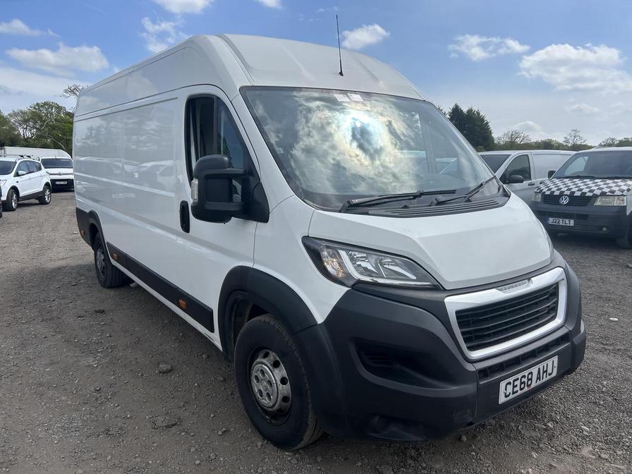 2018 Peugeot Boxer – Model: Boxer 435 Professional L4H2 Blue HDi – CE68AHJ