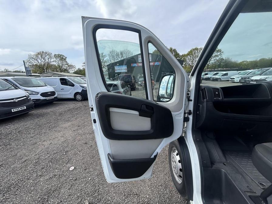 2018 Peugeot Boxer – Model: Boxer 435 Professional L4H2 Blue HDi – CE68AHJ