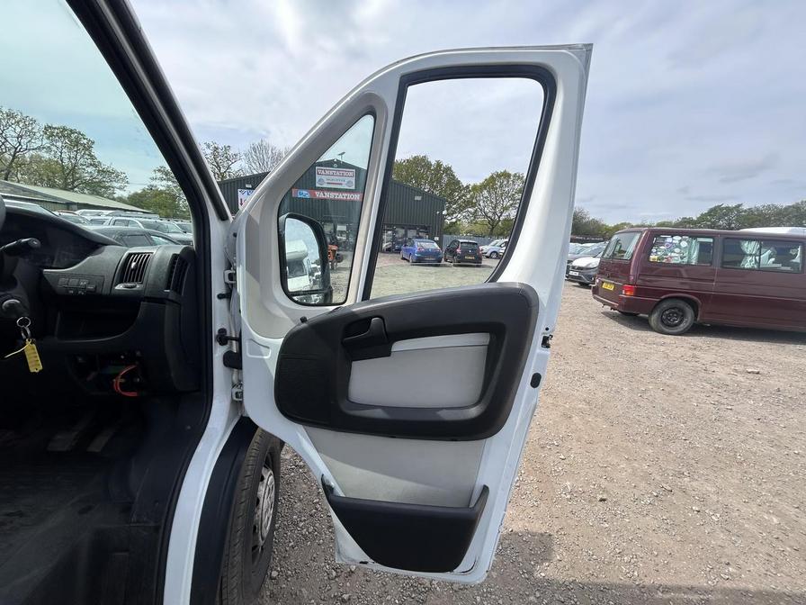2018 Peugeot Boxer – Model: Boxer 435 Professional L4H2 Blue HDi – CE68AHJ