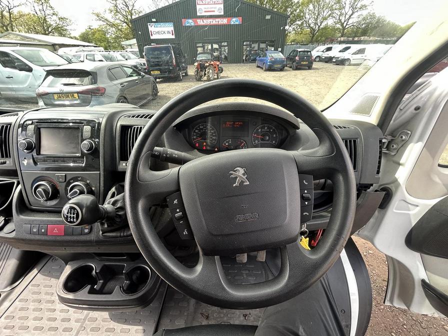 2018 Peugeot Boxer – Model: Boxer 435 Professional L4H2 Blue HDi – CE68AHJ