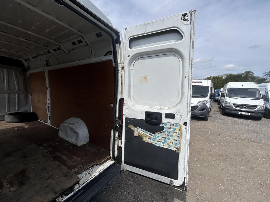 2018 Peugeot Boxer – Model: Boxer 435 Professional L4H2 Blue HDi – CE68AHJ