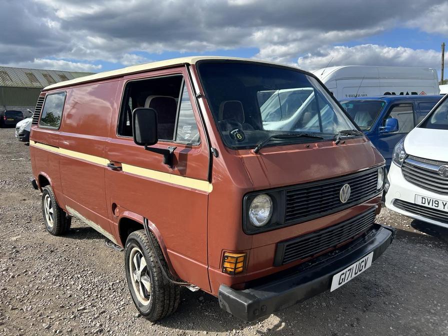 1989 Volkswagen Transporter – Model: Transporter 78PS – G171UGV