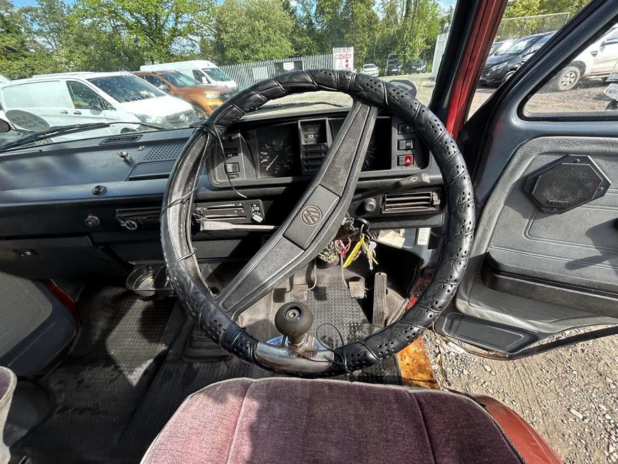 1989 Volkswagen Transporter – Model: Transporter 78PS – G171UGV