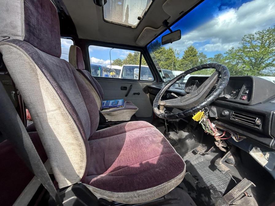 1989 Volkswagen Transporter – Model: Transporter 78PS – G171UGV